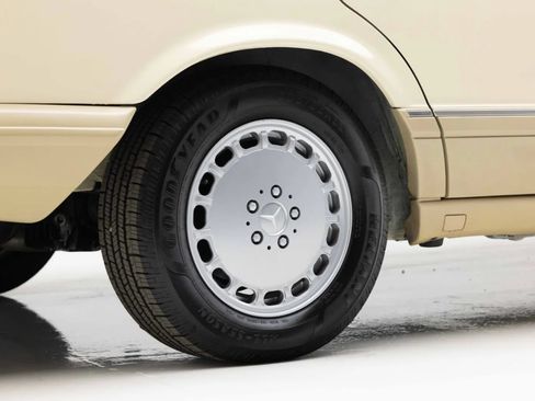 Used 1991 Mercedes-Benz 350 SD image 37