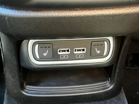 Used 2023 Alfa Romeo Stelvio Sprint image 24