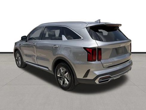 Used 2023 Kia Sorento EX FWD image 7