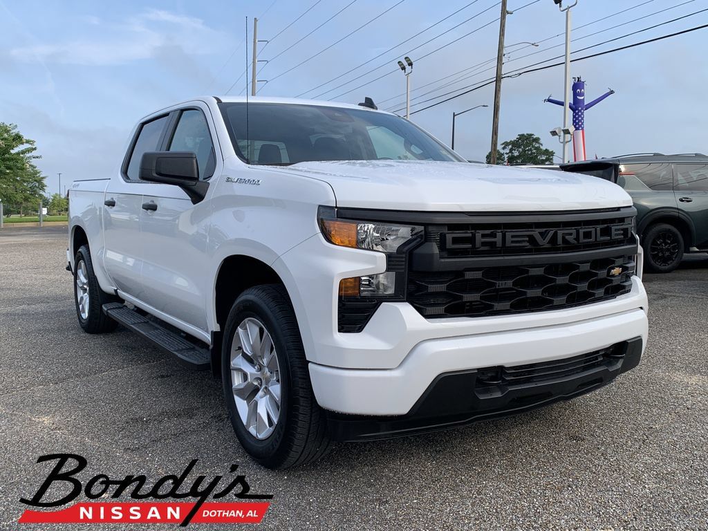 Used 2024 Chevrolet Silverado 1500 Custom AWD/4WD image 1