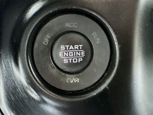 Used 2021 Jeep Wrangler Unlimited Rubicon 4xe w/ Steel Bumper Group image 33