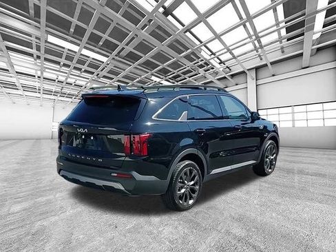 Certified 2022 Kia Sorento X-Line EX image 3