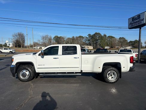 Used 2018 GMC Sierra 3500 SLT w/ Duramax Plus Package image 7