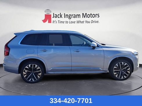 Certified 2025 Volvo XC90 B5 Plus image 6