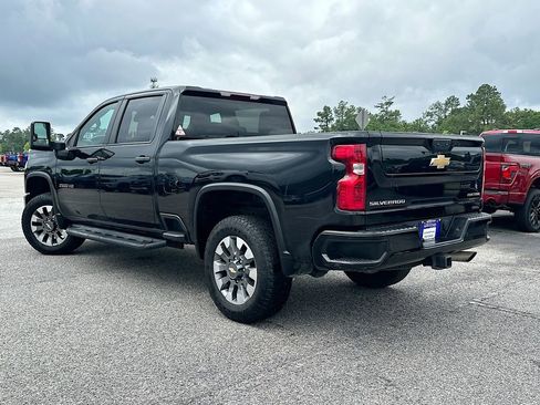 Used 2024 Chevrolet Silverado 2500 Custom w/ Custom Value Package AWD/4WD image 6