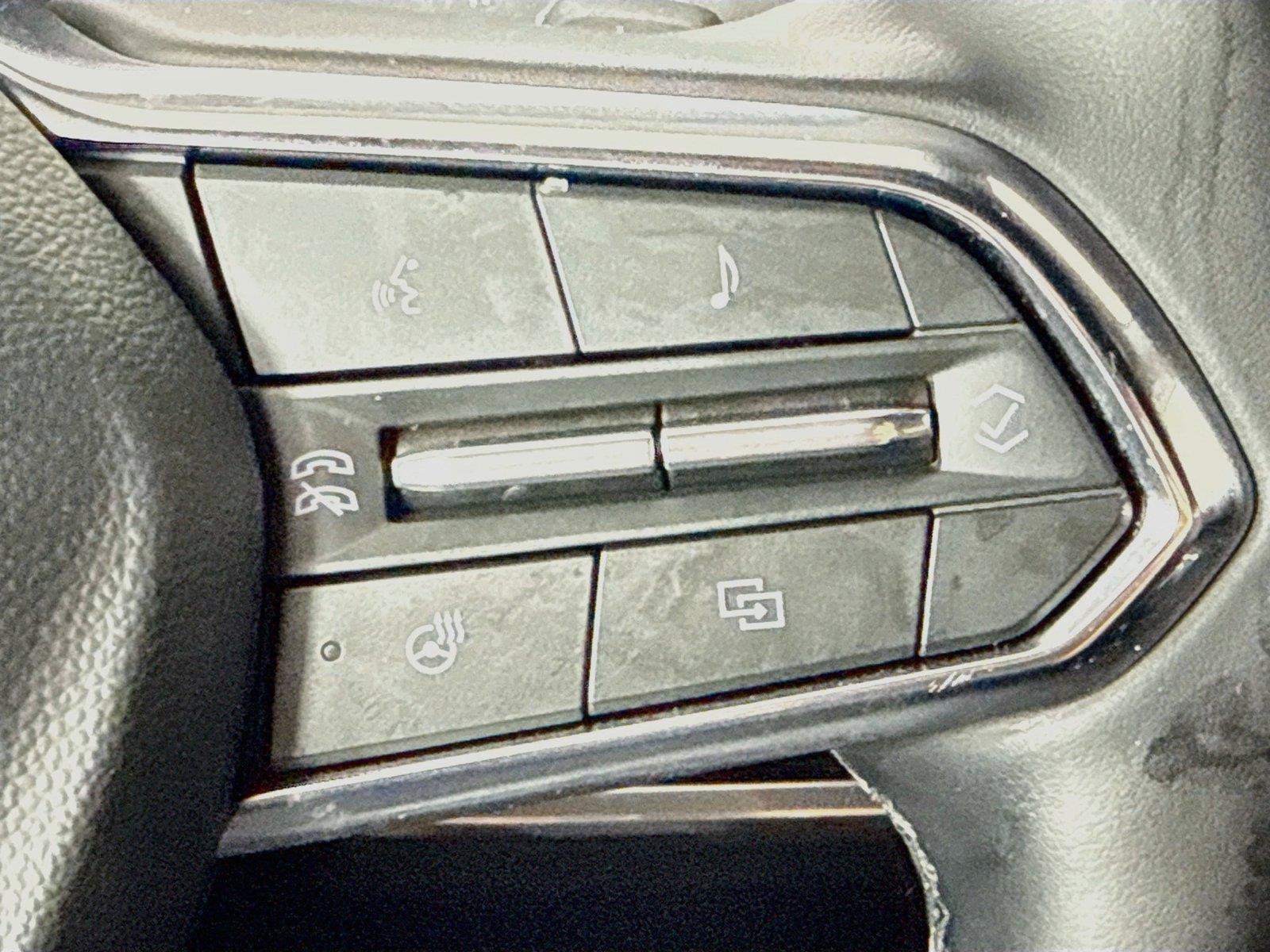 Used 2026 Chevrolet Equinox LT FWD image 15