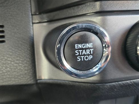 Certified 2023 Toyota Tacoma TRD Off-Road image 38