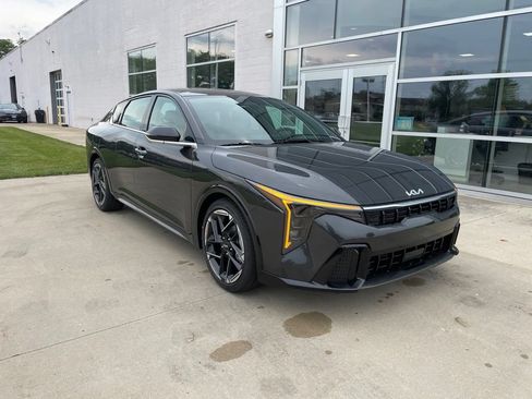New 2026 Kia K4 GT-Line w/ GT-Line Premium Package FWD image 1
