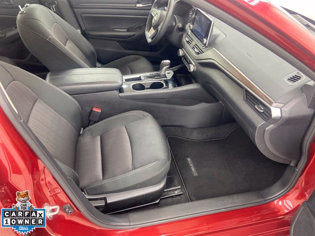 Used 2024 Nissan Altima 2.5 SV FWD image 21