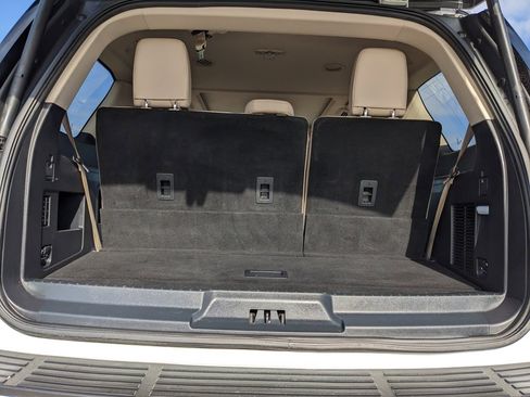 Used 2022 Ford Expedition XLT image 43