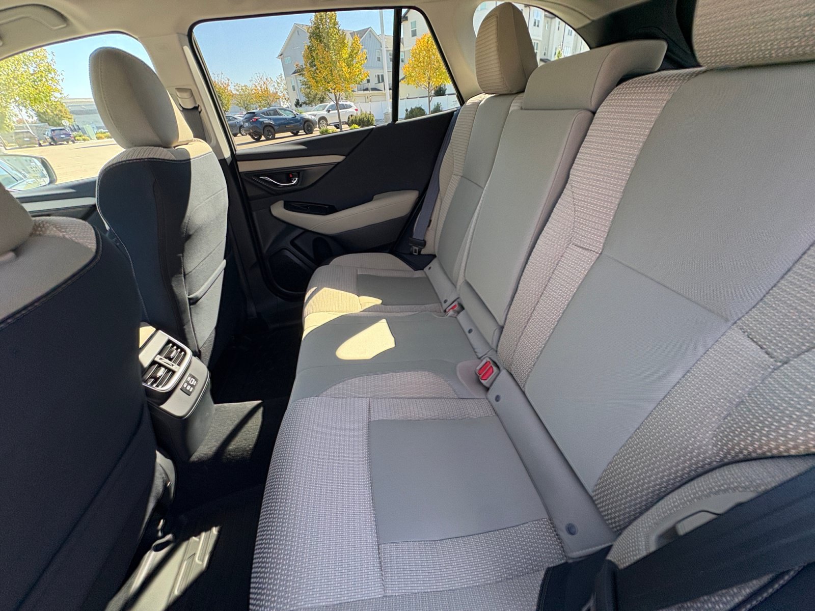 Certified 2025 Subaru Outback Premium AWD/4WD image 17
