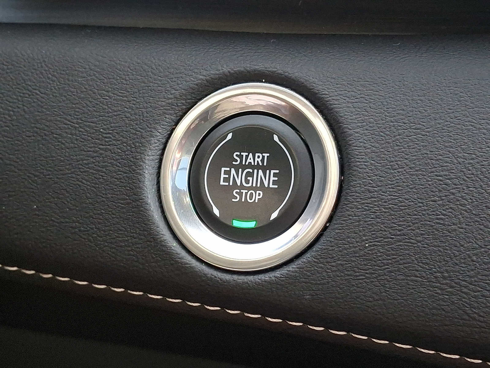 Used 2023 Cadillac Escalade Premium Luxury w/ LPO, Floor Liner Package AWD/4WD image 22