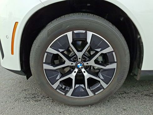 Certified 2025 BMW X3 xDrive30i image 8