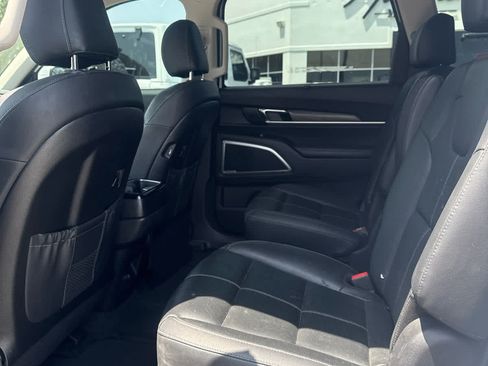 Used 2021 Kia Telluride EX w/ EX Premium Package FWD image 6