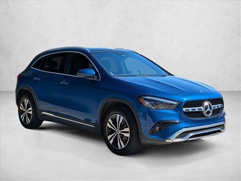 Certified 2025 Mercedes-Benz GLA 250 image 3