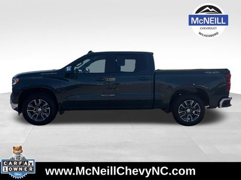 Used 2025 Chevrolet Silverado 1500 LT AWD/4WD image 5