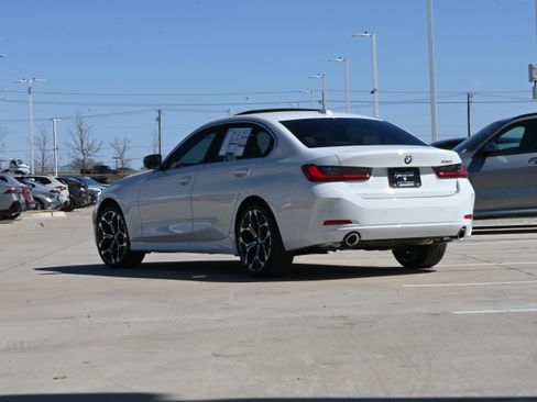 Used 2026 BMW 330i Sedan w/ Premium Package RWD image 2