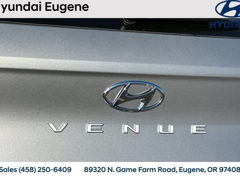 Used 2026 Hyundai Venue SEL FWD image 27