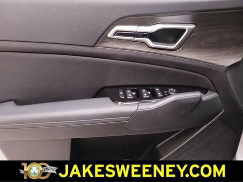 Used 2025 Kia Sportage X-Line w/ Premium Package image 28