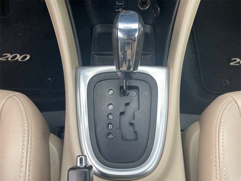 Used 2012 Chrysler 200 Touring image 13