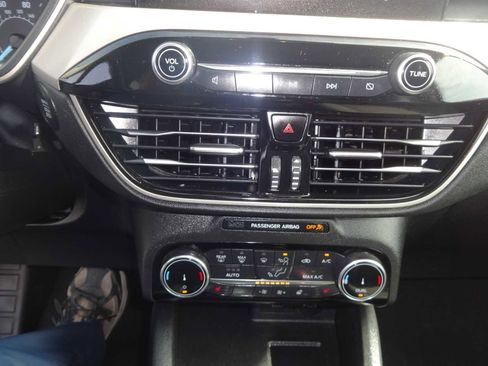 Used 2022 Ford Escape SE w/ Convenience Package image 16