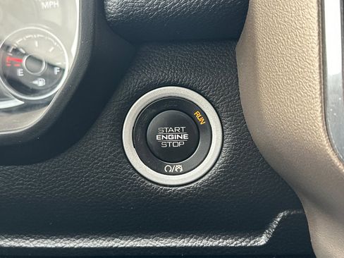 Certified 2022 RAM 1500 Laramie image 21