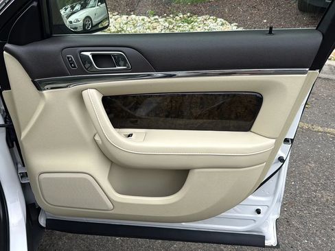 Used 2014 Lincoln MKS AWD w/ Equipment Group 101A image 19