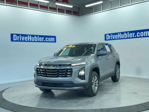 Used 2025 Chevrolet Equinox LT image 6