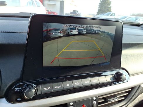 Used 2020 Kia Forte LXS FWD image 23