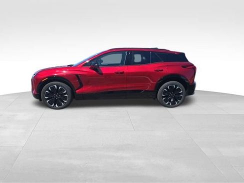 Certified 2025 Chevrolet Blazer EV RS AWD/4WD image 9