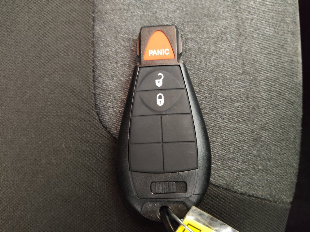 Used 2014 Jeep Cherokee Latitude FWD image 32