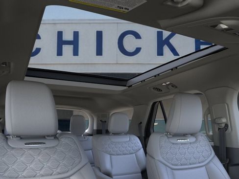 New 2026 Ford Explorer Platinum w/ LUX Leather Package AWD/4WD image 22