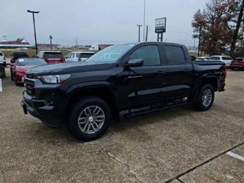 Certified 2024 Chevrolet Colorado LT w/ LT Convenience Package II image 4