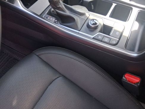 Used 2025 Kia Sorento S w/ Panoramic Sunroof Package image 16