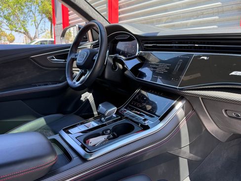 Used 2022 Audi RS Q8 AWD/4WD image 23