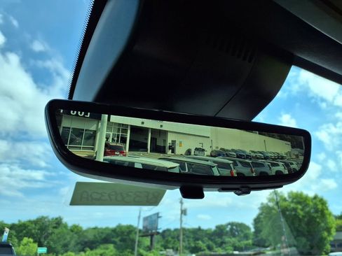 Used 2024 GMC Sierra 3500 Denali Ultimate AWD/4WD image 27