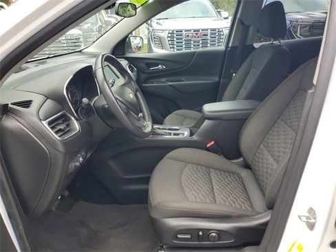 Used 2020 Chevrolet Equinox LT image 16