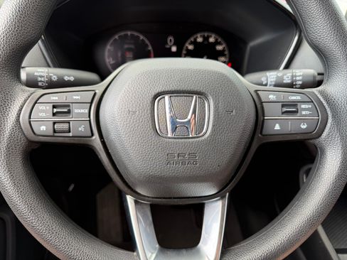Used 2025 Honda CR-V LX image 11