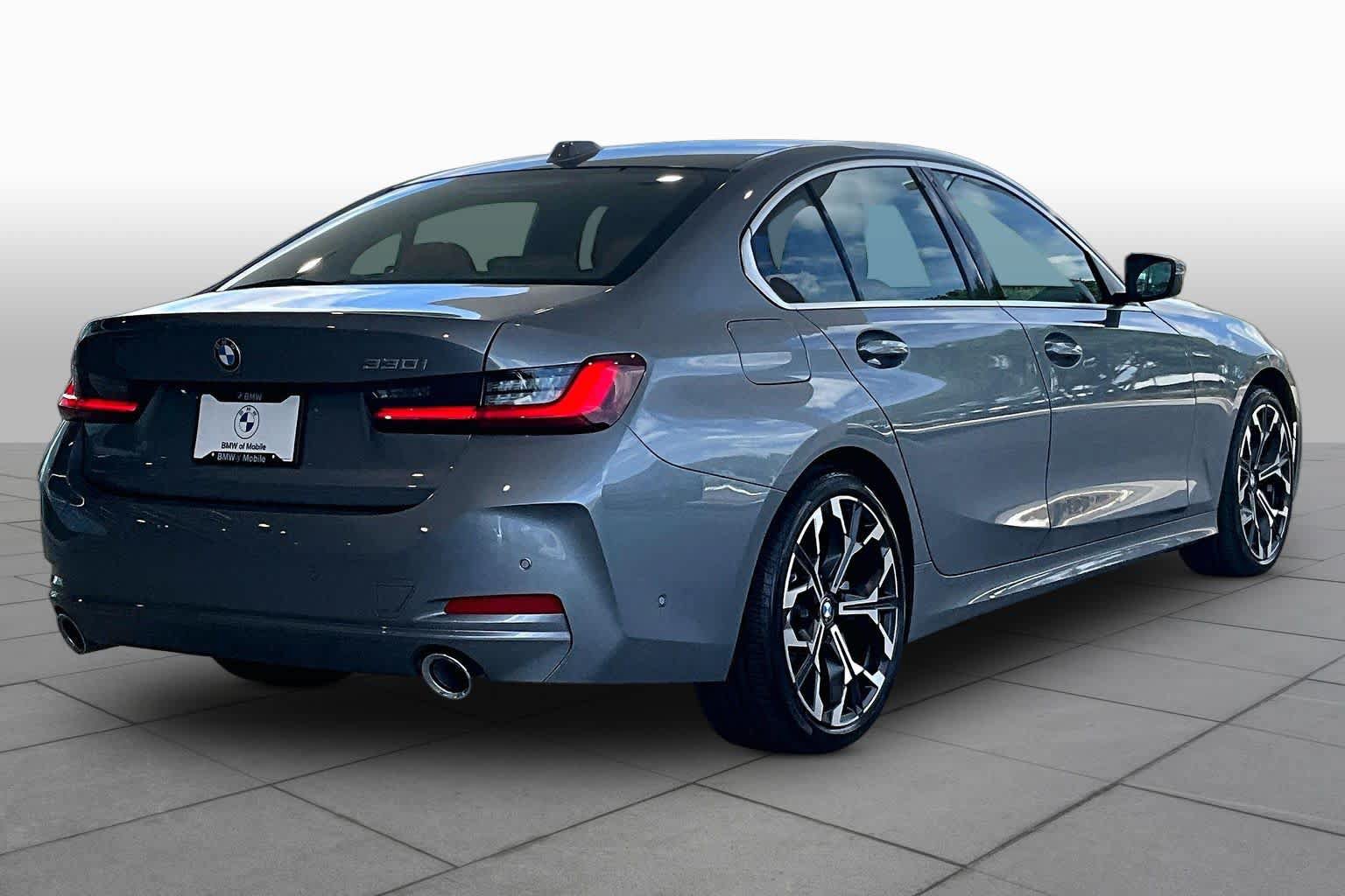 Used 2026 BMW 330i Sedan RWD image 12