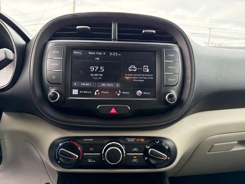 Used 2023 Kia Soul LX image 21