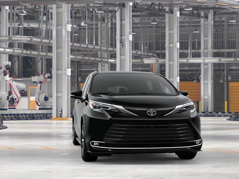 New 2026 Toyota Sienna Platinum AWD/4WD image 16