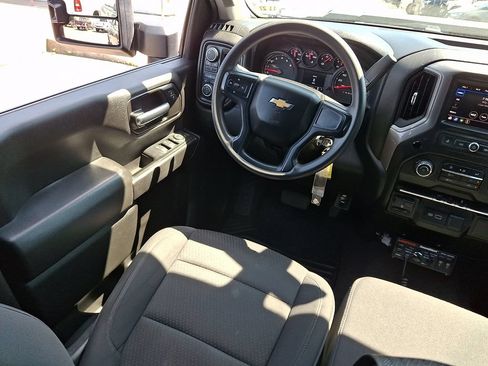 Used 2023 Chevrolet Silverado 2500 Custom w/ Custom Value Package AWD/4WD image 15
