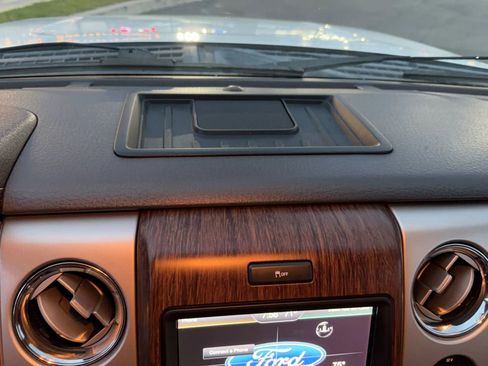 Used 2014 Ford F150 Lariat w/ Equipment Group 502A Luxury image 28