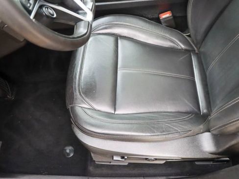 Used 2019 Alfa Romeo Stelvio image 11