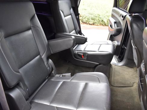 Used 2015 Chevrolet Tahoe LTZ RWD image 13