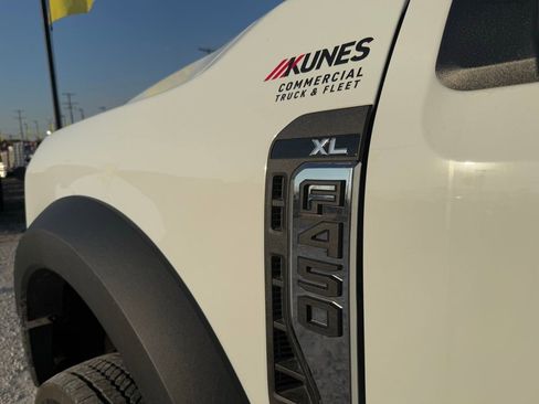 New 2025 Ford F450 XL w/ XL Chrome Package image 10