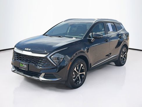 Used 2024 Kia Sportage EX AWD/4WD image 3