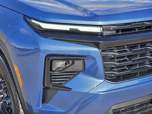 New 2026 Chevrolet Traverse LT w/ Midnight/Sport Edition FWD image 10
