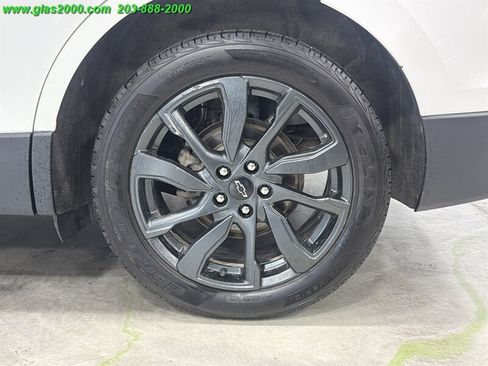 Used 2022 Chevrolet Equinox RS w/ RS Leather Package AWD/4WD image 16