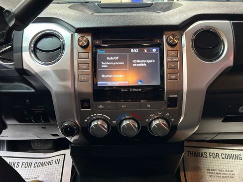 Used 2017 Toyota Tundra SR5 image 21